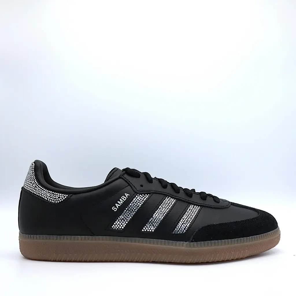 TENIS ADIDAS NEGROS CON BRILLOS PLATEADOS LATERALES Y EN TOBILLO PUNTA GAMUSA DE DAMA 6US/3MX