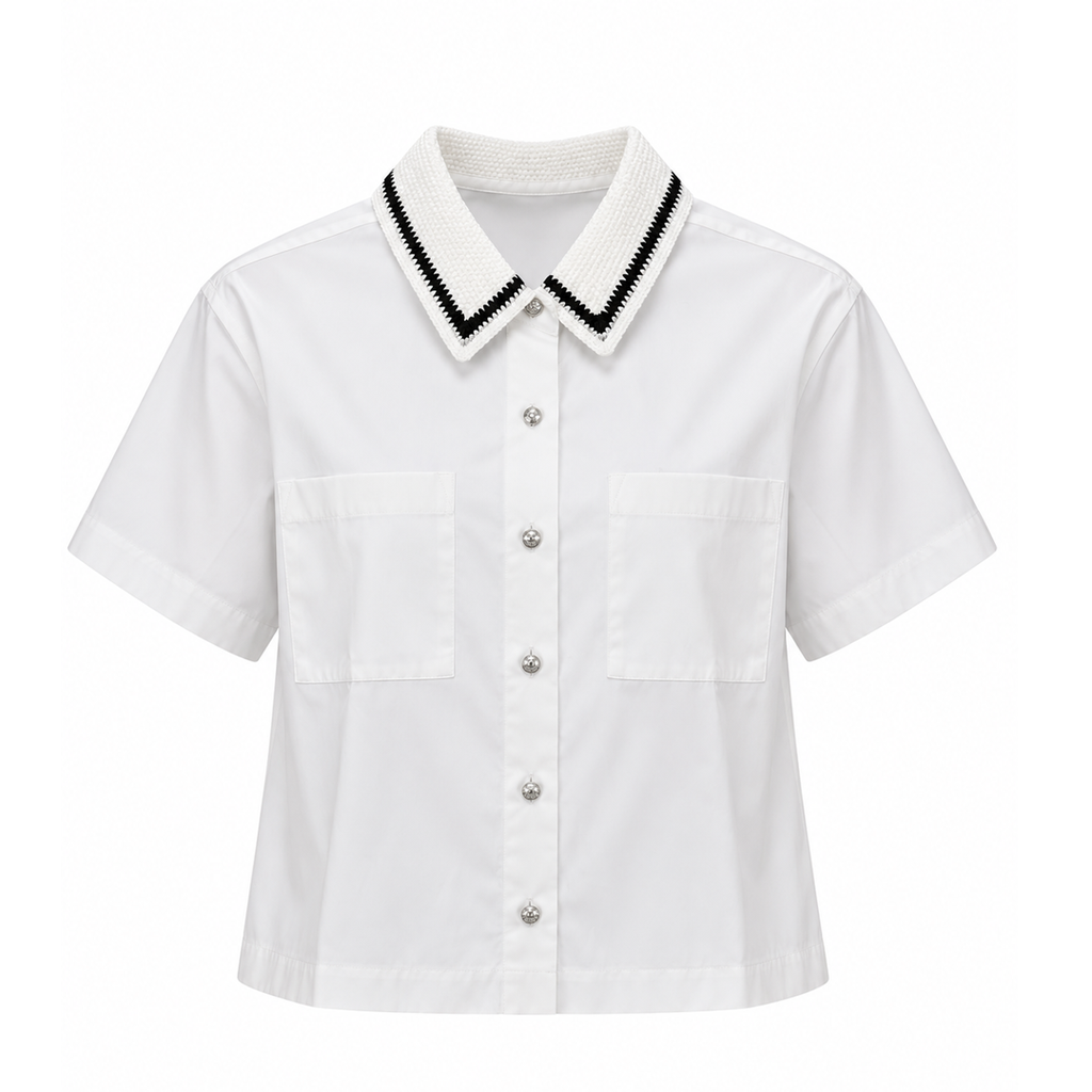 CAMISA KARL BLANCA CON BOLSAS EN PECHO Y CUELLO TIPO TEJIDO