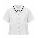 CAMISA KARL BLANCA CON BOLSAS EN PECHO Y CUELLO TIPO TEJIDO